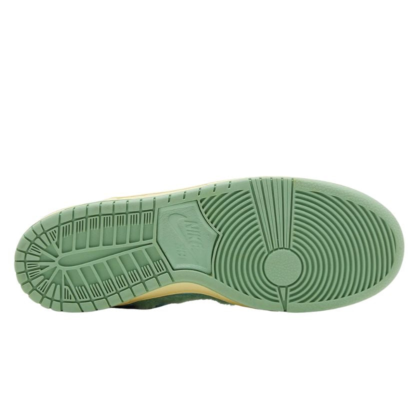 Nike SB Dunk Low X Verdy Visty