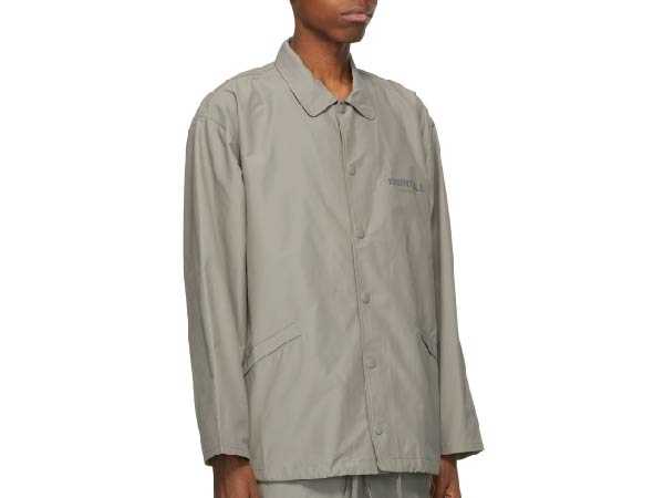 FOG - ESSENTIALS Souvenir Coach Jacket (TAUPE)