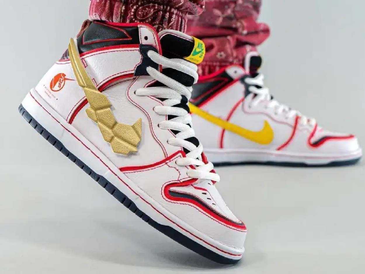 Nike SB Dunk High x RX-0 Unicorn Gundam