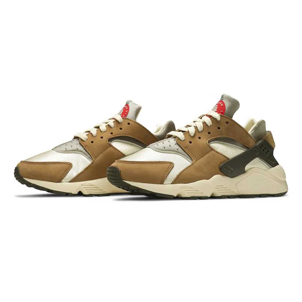 Nike Air Huarache x Stussy Desert Oak (2021)