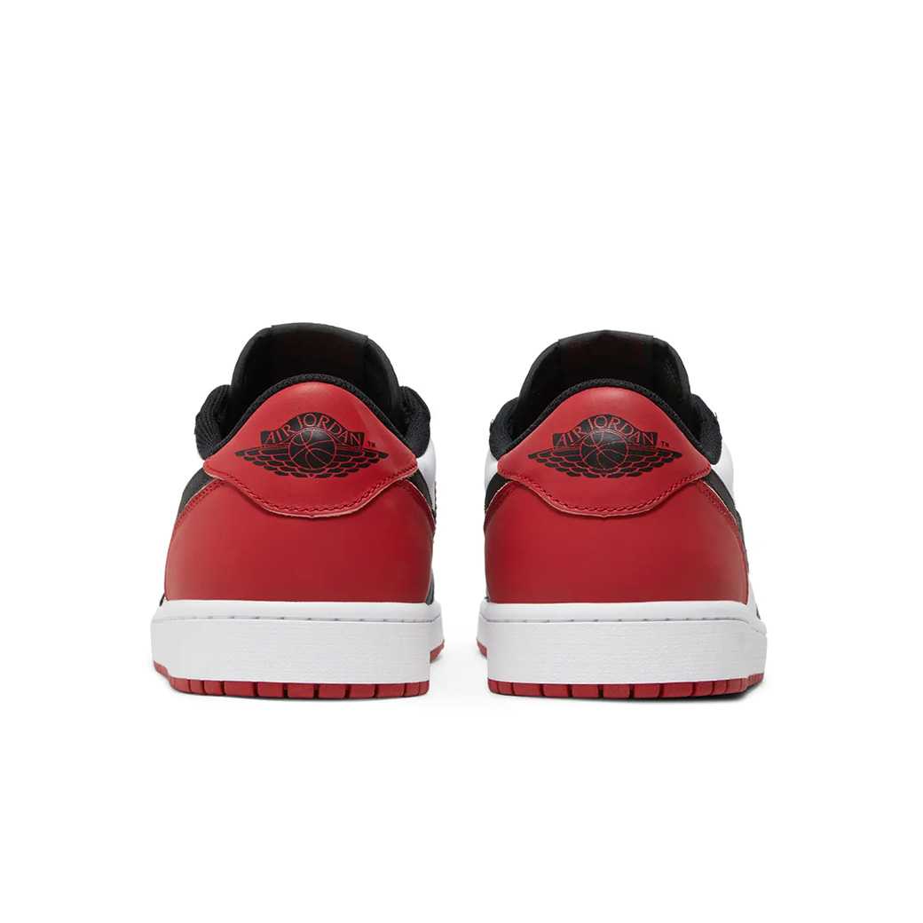 Nike Air Jordan 1 Low OG นิ้วเท้าสีดำ