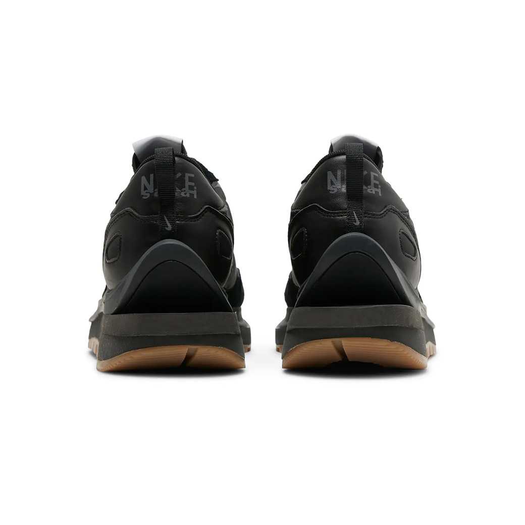 Nike Vaporwaffle x sacai Black Gum