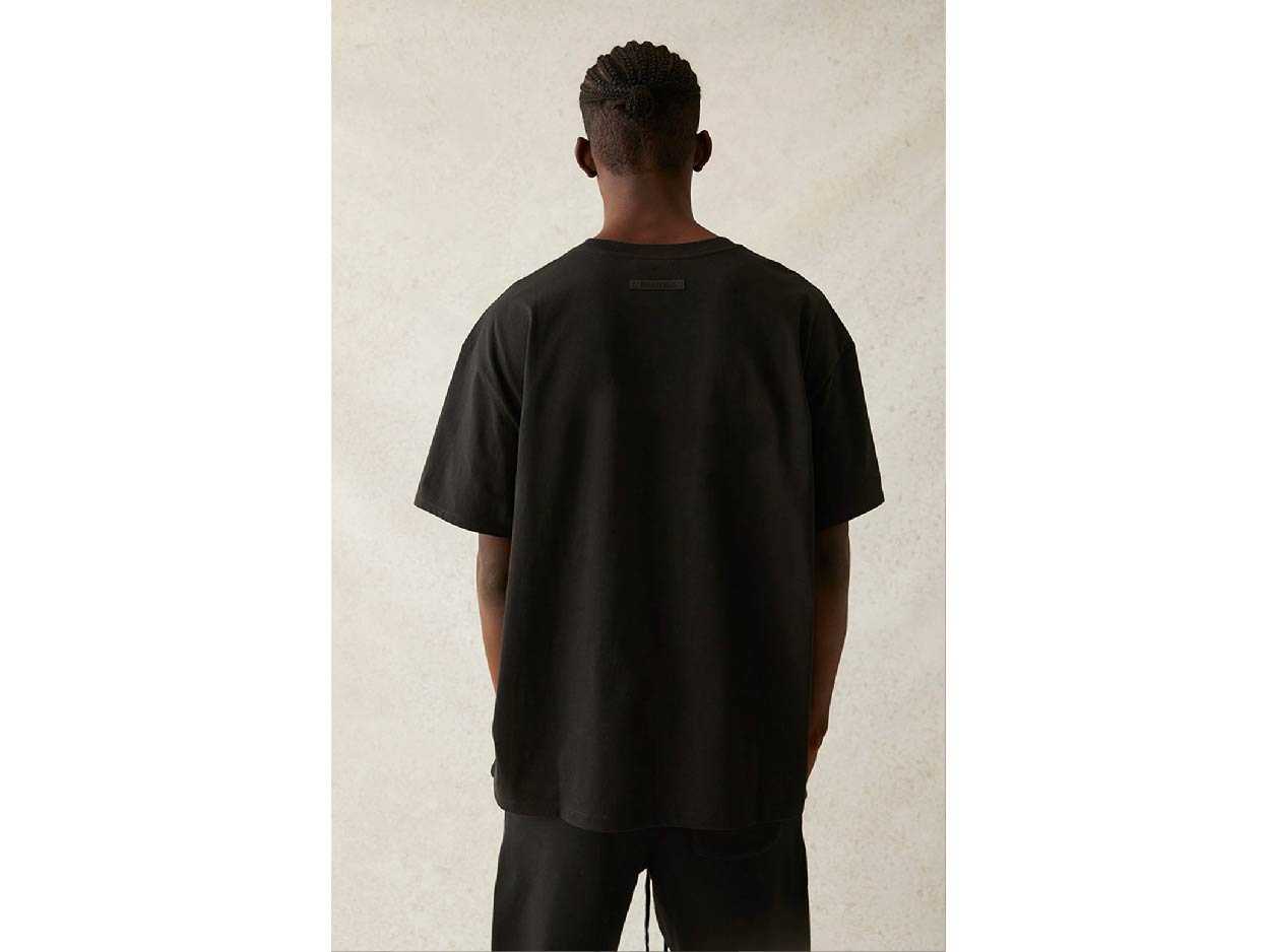 FOG – ESSENTIALS Logo T-Shirt (BLACK)