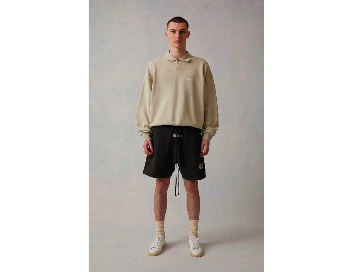 FEAR OF GOD ESSENTIALS 1977 Relaxed Sweat Shorts (IRON)