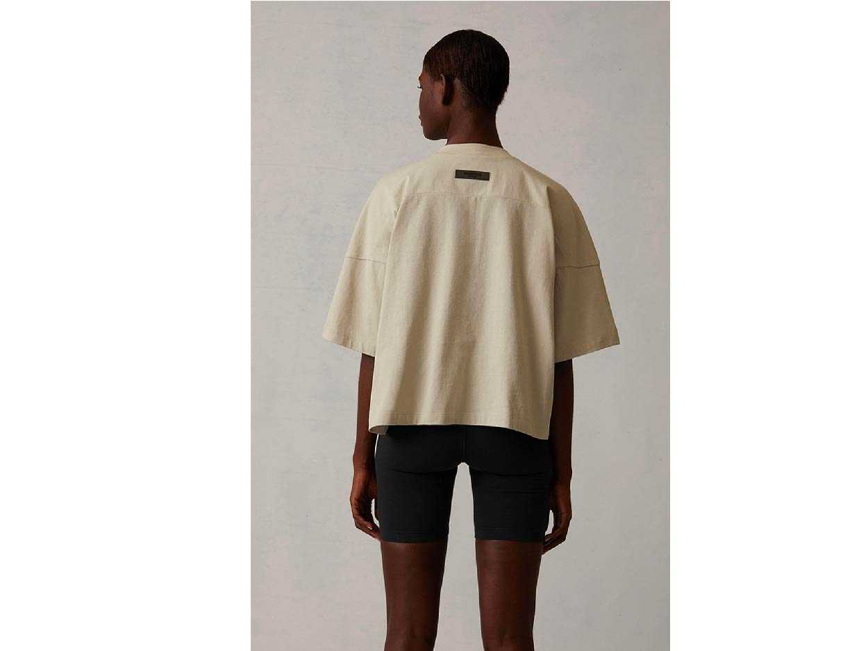 FOG - ESSENTIALS Women's Football T-Shirt (WHEAT)