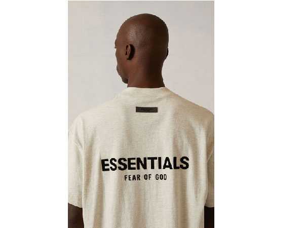 FOG – ESSENTIALS Fleece Logo T-Shirt (LIGHT OATMEAL)