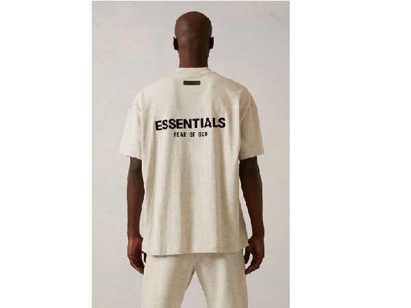 FOG – ESSENTIALS Fleece Logo T-Shirt (LIGHT OATMEAL)