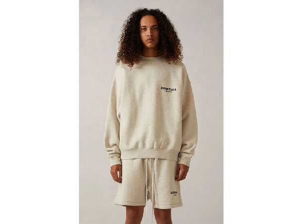 FOG – ESSENTIALS Fleece Logo Crewneck Sweatshirt (LIGHT OATMEAL)