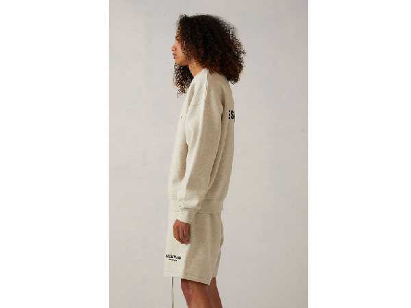 FOG – ESSENTIALS Fleece Logo Crewneck Sweatshirt (LIGHT OATMEAL)