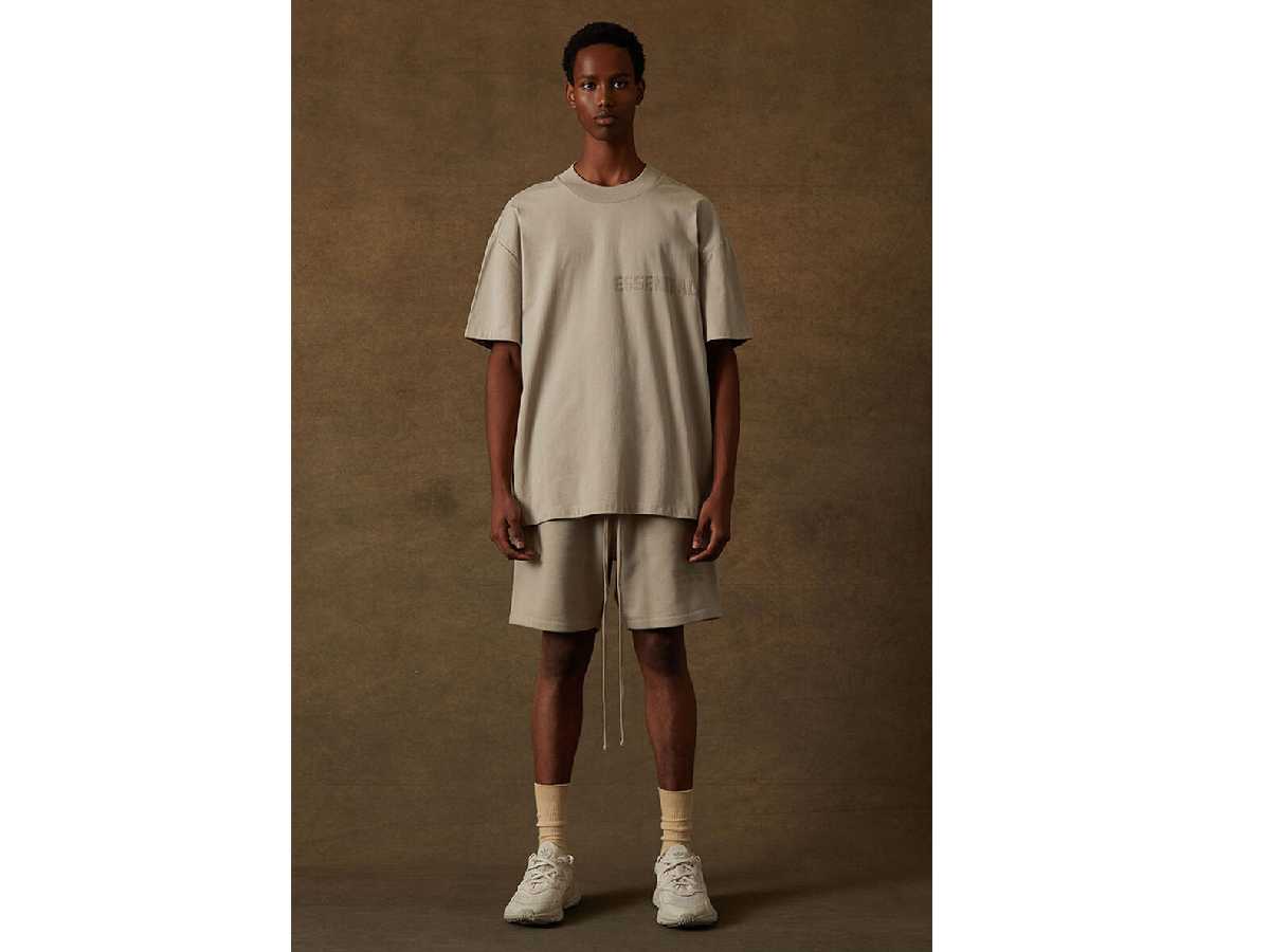Essentials Fear Of God T-Shirt (SMOKE)