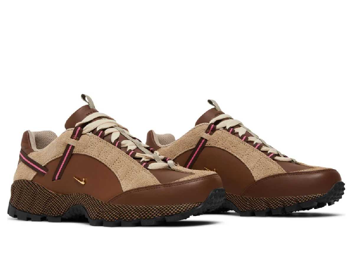 Nike Air Humara LX x Jacquemus (ALE BROWN GOLD) (W)