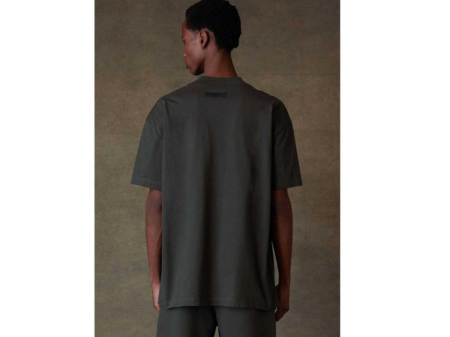FOG – ESSENTIALS T-Shirt (OFFBLACK)