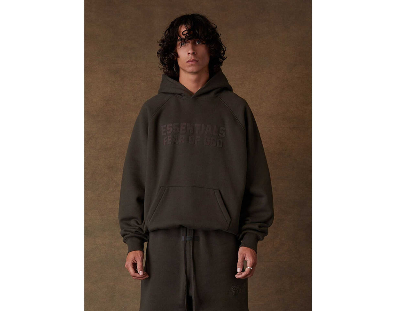 FOG – ESSENTIALS Relaxed Sweat Shorts (OFFBLACK)