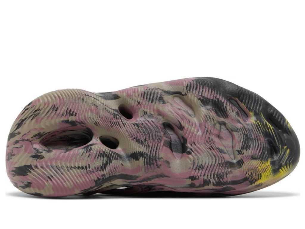 adidas Yeezy Foam RNR (MX CARBON)