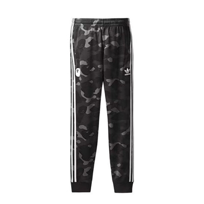 BAPE X adidas adicolor 运动裤 (煤渣色)