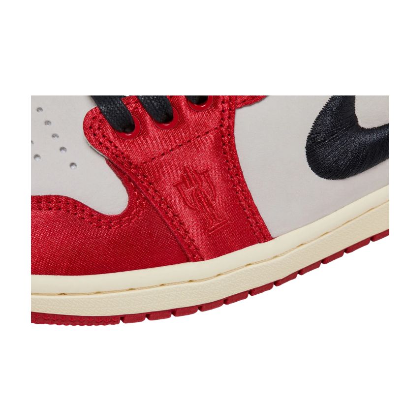 Nike Air Jordan 1 Retro Low OG (TROPHY ROOM AWAY)