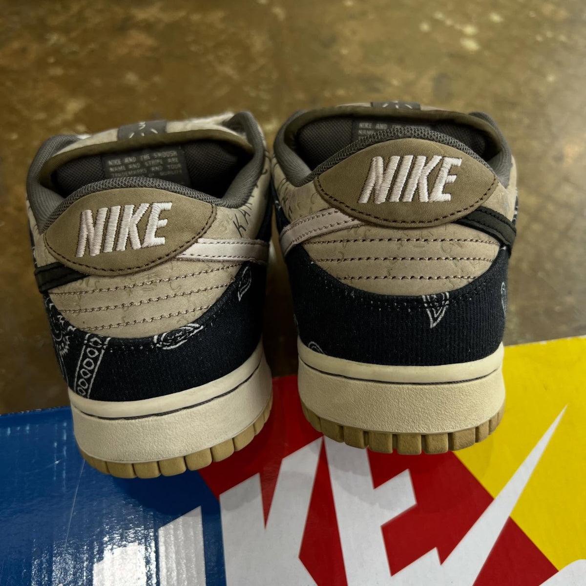 Nike Dunk Low SB X Travis Scott