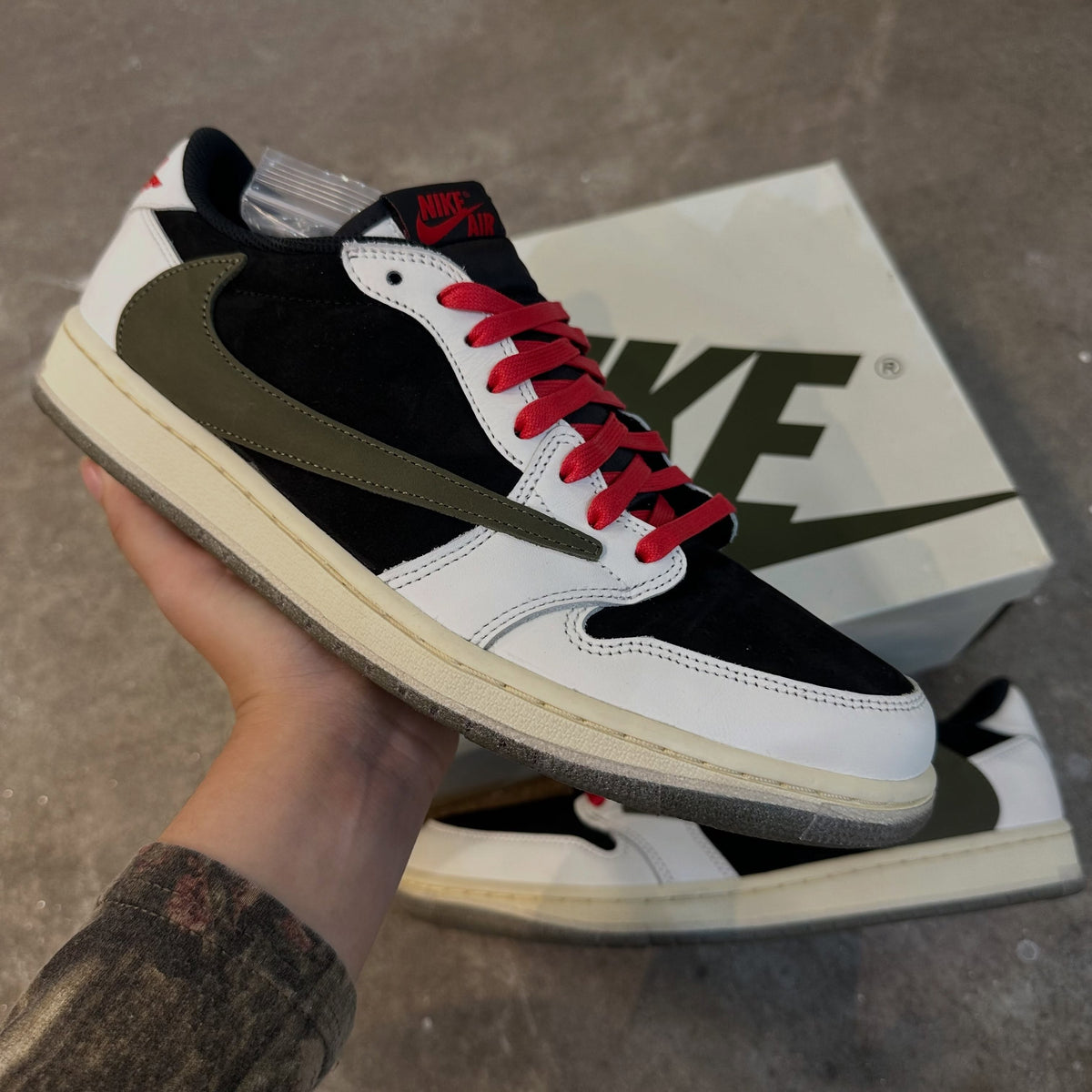 Nike Jordan 1 Retro Low OG SP X Travis Scott Olive (W)